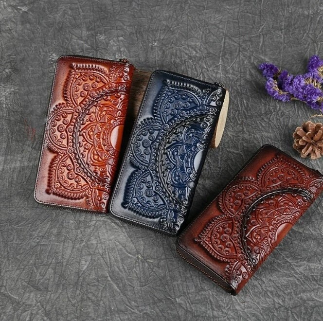 #RealCowLeather #Embroidered #WesternWallet #ZipperClutch #Countrychic #CuteWomensWallets Brown Blue Color Options #HandmadePurses etsy.me/43GE7u3 #westerncowboy #countrywallet #cowgirlwallet #realleather #embroideredleather #westernlongwallet #womensclutches