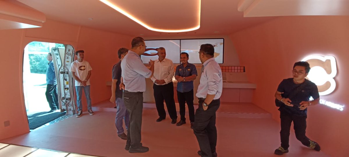 Aktiviti petang tadi bersama Datuk D.O dan YDP MPAG mengadakan lawatan teknikal ke projek Coach Airways.