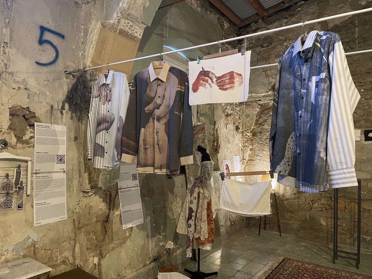 👗Yday, @UKinCyprus celebrated the launch of @fasheritagecy's REVIVE: Fashion & Art Exhibition at Gardens of the Future #Nicosia: a unique event combining traditional CY heritage with contemporary fashion, delivered by inspiring young Cypriots! Visit it 25 - 28 May. Details 👇