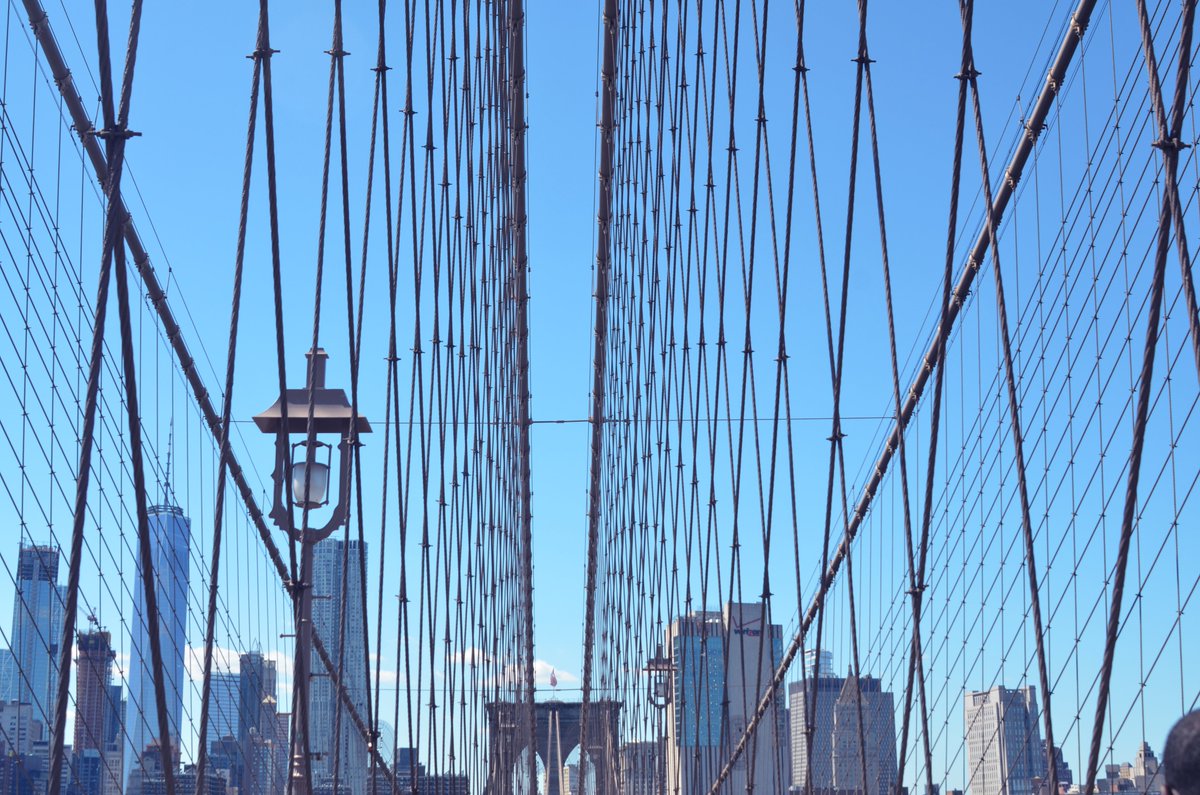 The Brooklyn Bridge opened in 1883, 140 years ago today. #Ilovenewyork