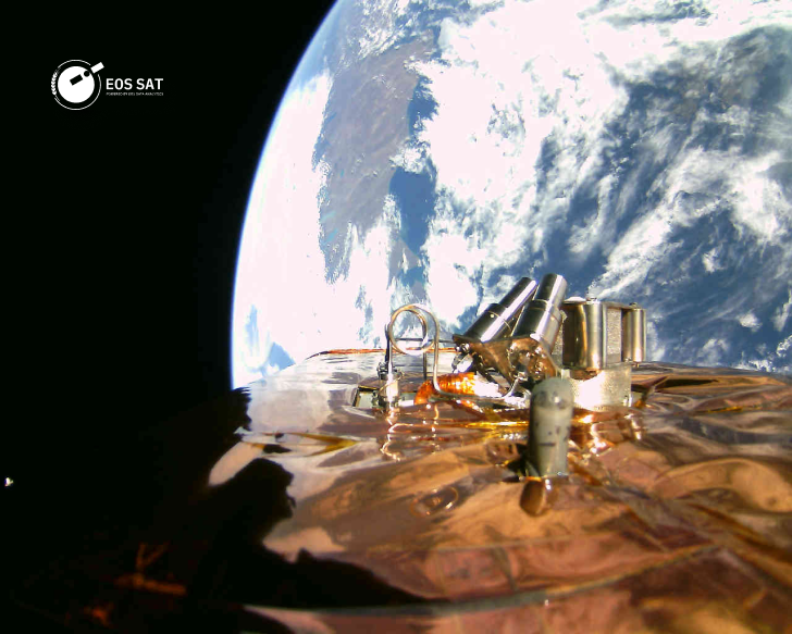 NoosphereGlobal's tweet photo. 🔥News: @eos_da Gets First Ready-to-Use Images From Its #EOSSAT-1.
The first satellite’s pan-sharpened images have a resolution of 1.5 meters and cover a total area of 2,550 square kilometers in the Spanish province of Segovia.
We wish EOSDA the conquest of new space peaks🛰 https://t.co/K4R73ycwdH