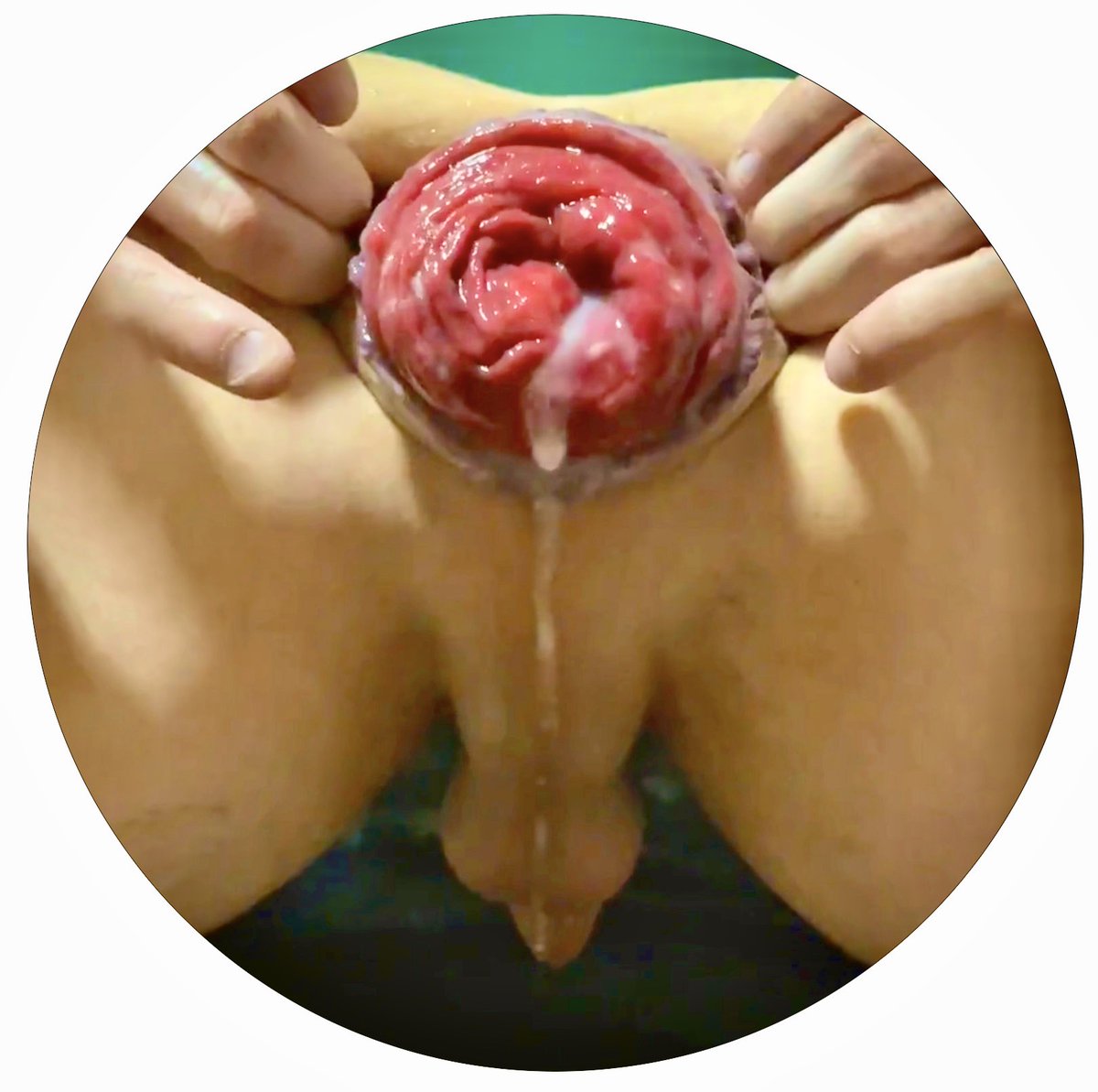 ⭐️⭐️⭐️⭐️⭐️
This bottom gave me 5 stars for my service!

What did I do?
💦 I saved cum from anon guys
💉 I injected the anon cum into his ass
🤜 I fisted his ass with cum as lube
🍆 I fucked his cum-filled ass
👅 I liked his rose

And... guess what! 😜

RT for more!