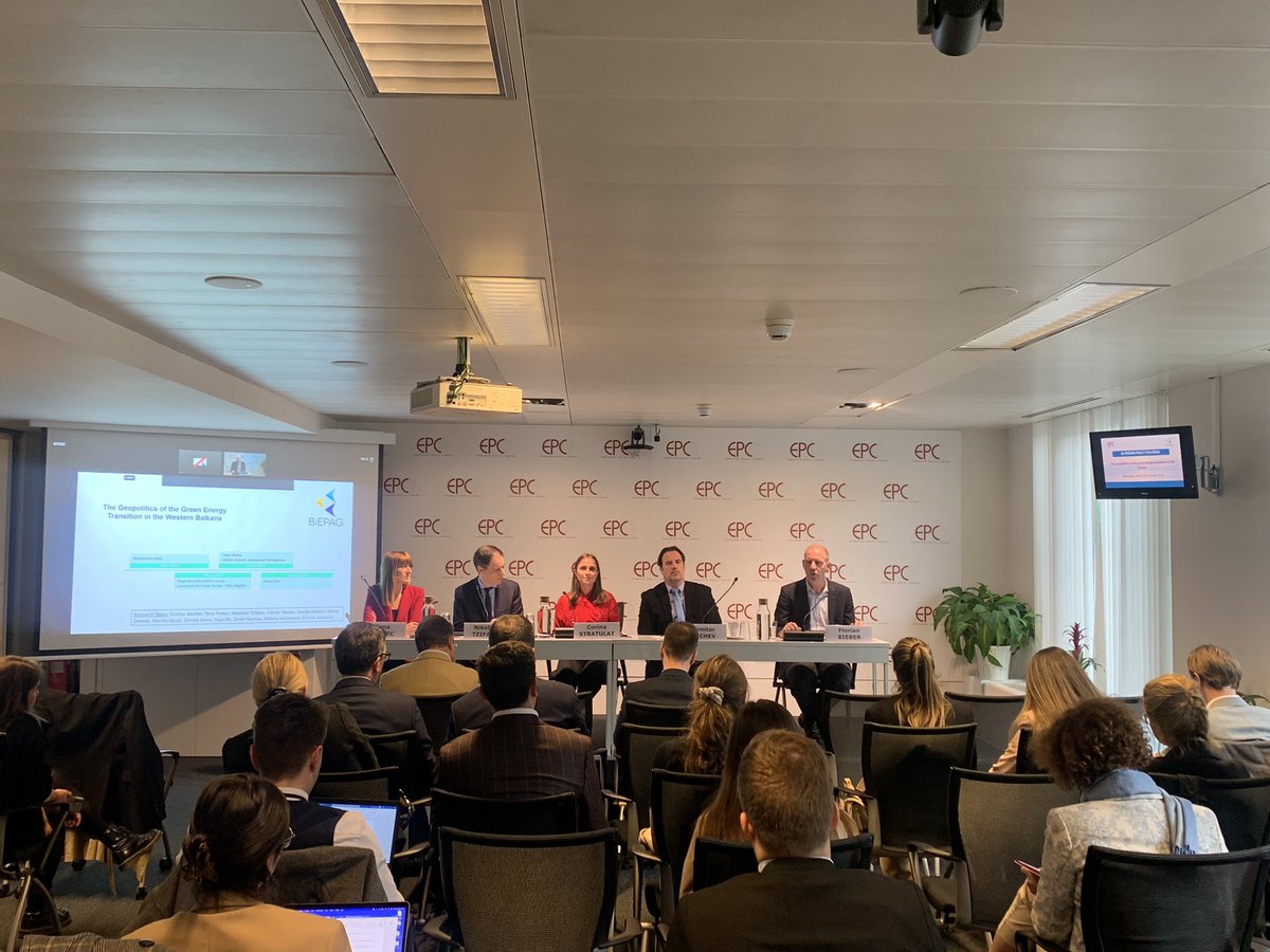 ❗️STARTING NOW❗️

“The geopolitics of the green #energytransition in the Balkans” 

An @epc_eu & @BiEPAG in-person Policy Dialogue with @DimitarBechev, @fbieber, @NTzifakis, @tenaprelec and EPC’s @StratulatCorina.
