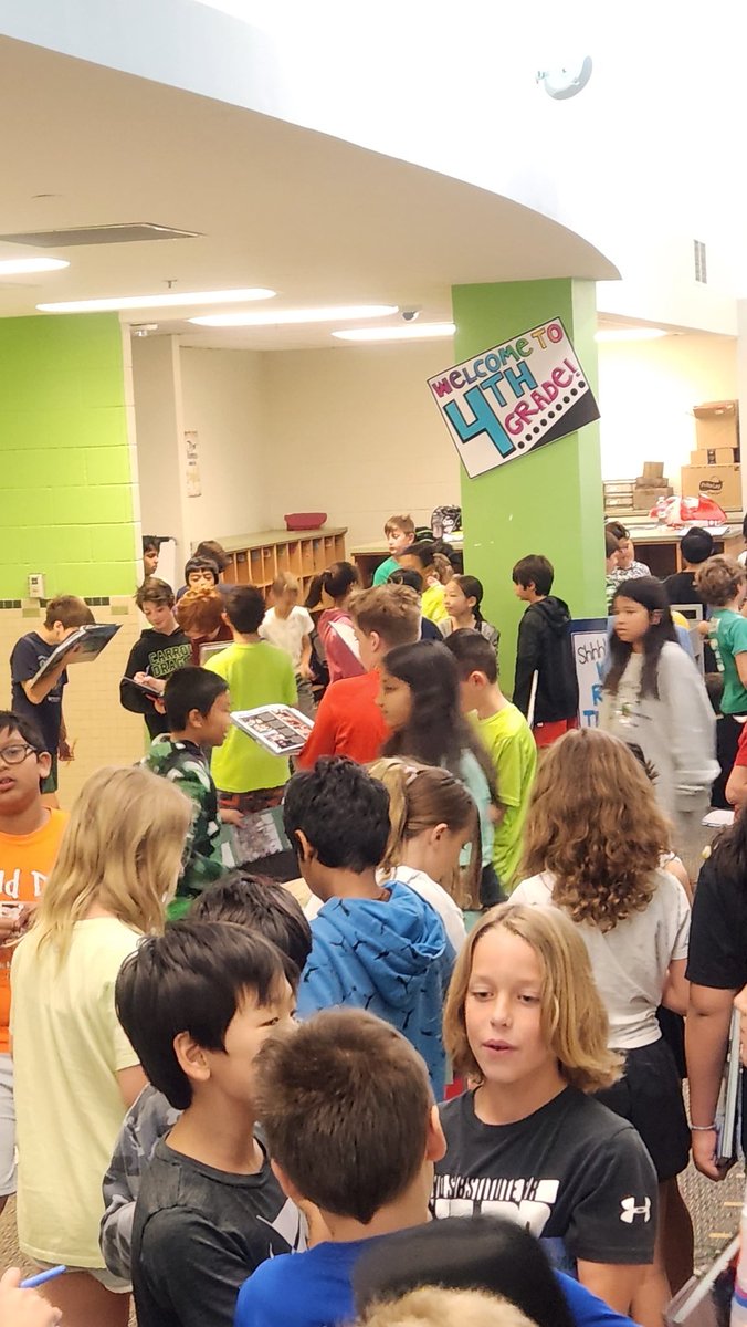 4th grade yearbook signing party in progress!