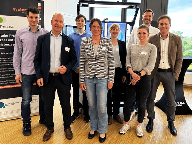 fortiss's tweet photo. Im Rahmen des Deutschen KI-Monats #mAI hat #fortiss gestern auf der system:ability Konferenz den Demonstrator aus dem #BMBF Projekt DiProLeA vorgestellt. Danke an alle Teilnehmer für den Austausch und die Diskussion zum Thema #AdvancedSystemsEngineering .
@BMBF_Bund https://t.co/DDkkfKi1Dc