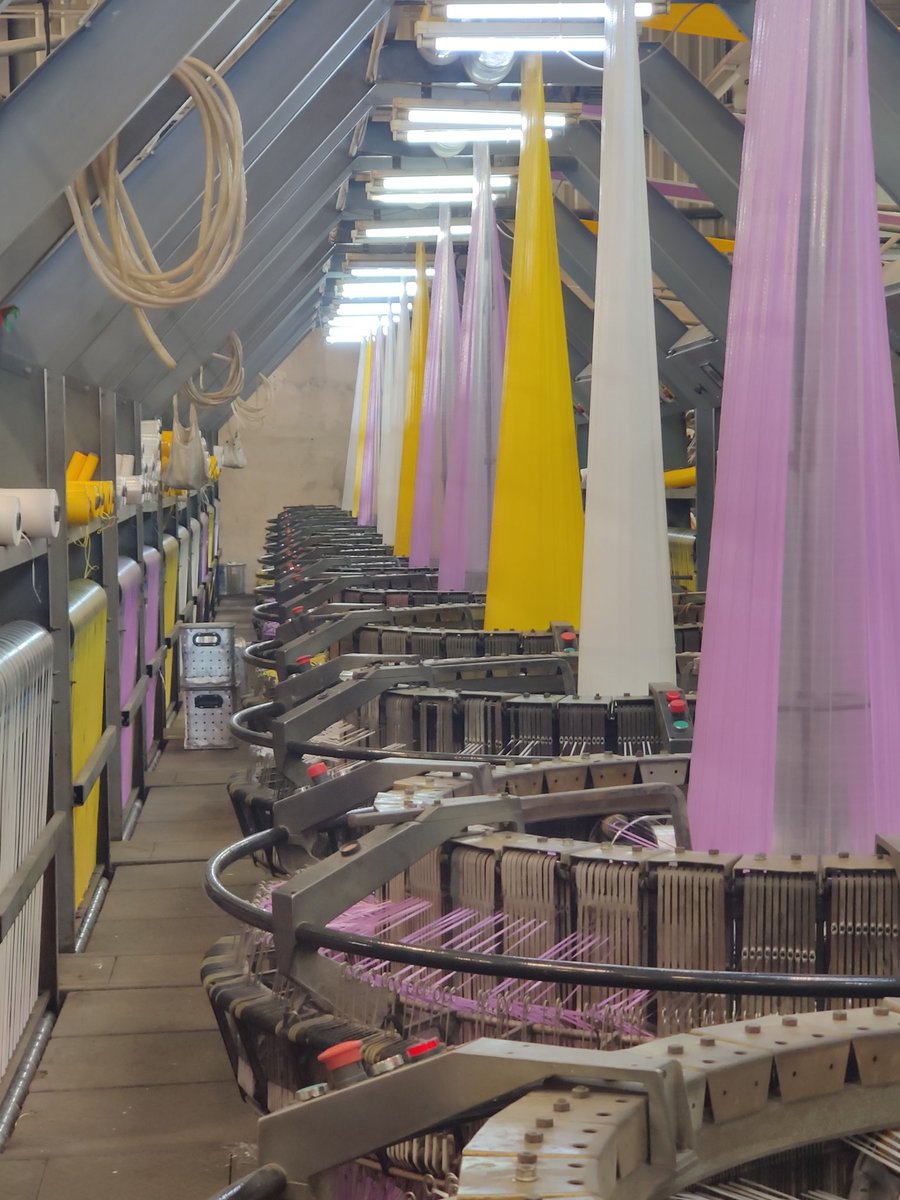 AWEX_Belgium's tweet photo. 🇧🇪#BEmissionSEN🇸🇳
La Compagnie des Fibres est
1 filiale de la société wallonne #Semoulin. Fondée en 1951, l'entreprise familiale emploie +de 1000 pers dans le 🌍 pour un CA de 100 Mios EUR.
Visite de l'unité de production sénégalaise par la délégation 🇧🇪 @wborsus @PDELCOMMINETTE https://t.co/qecQzNCGCT