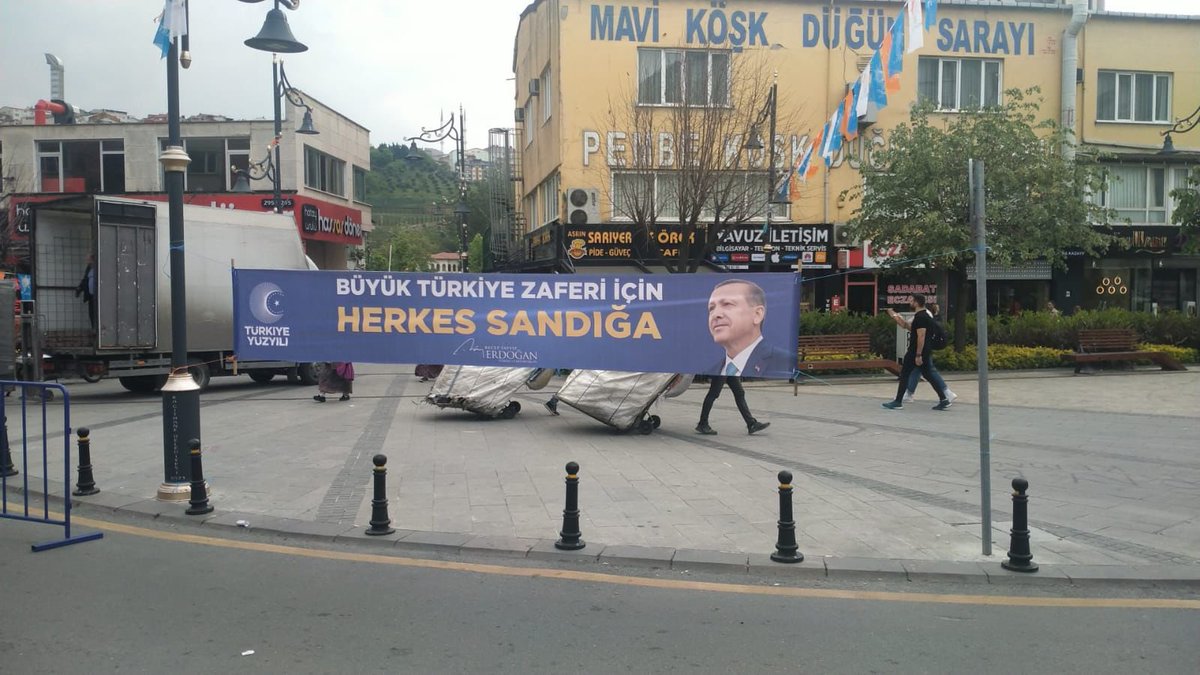 Ak Parti Merkez Mahallesi Yönetimi Olarak İlçemizin Hazırlamış Olduğu Pankartları Merkez Mahallemizde Astık Bu Vesileyle 28 Mayıs Pazar GünküBbüyük Türkiye Zaferi İçin Herkezi Sandığa Bekliyoruz.

<a href="/akdnkagithane/">AK Kadın Kağıthane</a> 
<a href="/DrSerkanCntrk/">Dr.Serkan Canturk</a> 
<a href="/MevlutOztekin/">Mevlüt Öztekin</a> 
<a href="/omeratilla34/">Ömer Atilla</a>