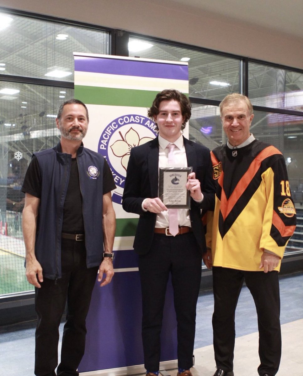 Congratulations to our Tbird, Luke Atkins, for receiving the Orland Kurtenbach Scholarship presented by the Vancouver Canucks Alumni Association! 

Pictured here with PCAHA President James Rae and Canucks Alumnus Darcy Rota. 

Well done Luke, we are proud of you! 💙🏒