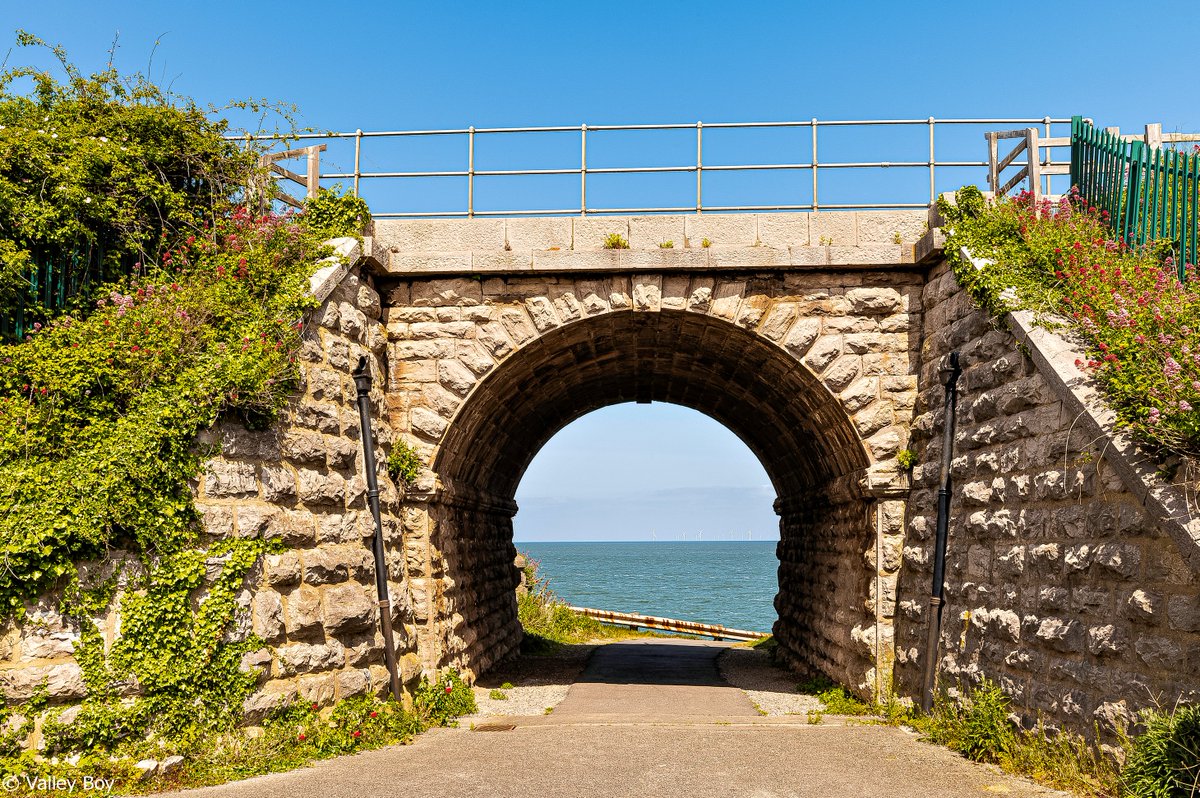 BJRoberts's tweet photo. Old Colwyn's 1848 Tan Lan LNWR Rail Bridge for the Chester-Holyhead line, by the site of the 1884 ex-Old Colwyn Station.@Ruth_ITV @ItsYourWales @WalesCoastPath @northwaleslive @northwalescom @AllThingsCymru @OurWelshLife @NWalesSocial #OldColwyn #TanLan #LNWR #Station #May #Wales https://t.co/N6mFaD0V5D