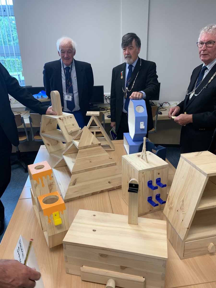 TechGreenwood's tweet photo. Thanks to Irvine Incorporated Trades for the visit to judge some of our pupils practical work. @HEGW16 @Greenwood_Acad @Greenwood_Arts https://t.co/tnVDBEAEVw