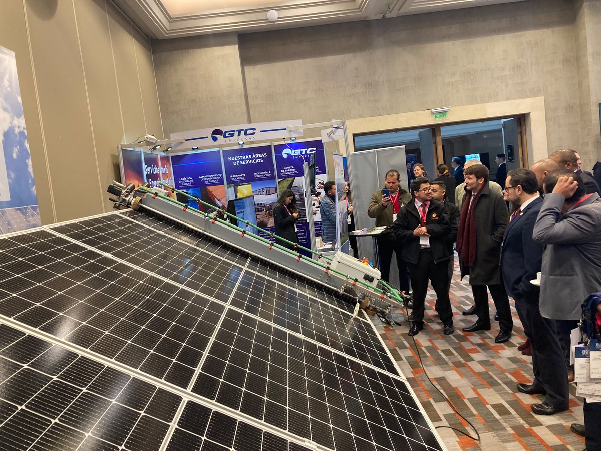 Agencia__SE's tweet photo. En #ProyectaSolar 2023, el Ministro del @MinEnergia, @DiegoPardow, destacó que en este segundo tiempo del #Gobierno, #Energia está trabajando en pavimentar el camino para un mayor y mejor despliegue de las energías renovables, como la #Solar, en los diversos segmentos https://t.co/zdcxJq8TIp
