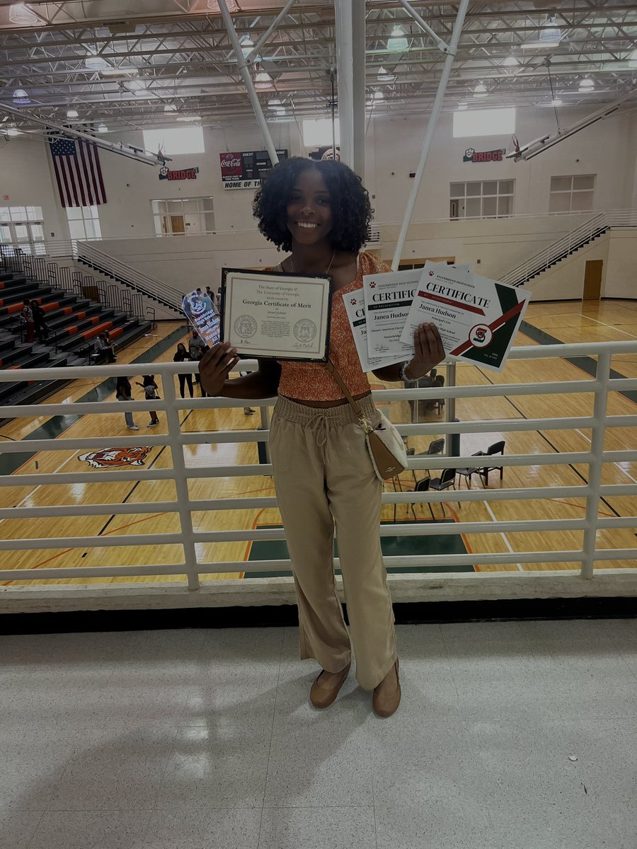 Janea Hudson tweet media