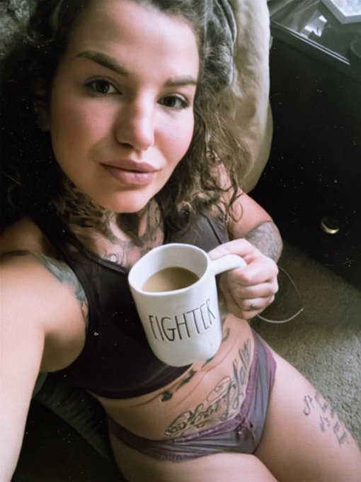 Who&rsquo;s also a coffee addict !???🤭  🔗 bio! https://t.co/RHhuiKuIzO<a href="/tag/neworleans"class="tags"><span>#neworleans</span></a>