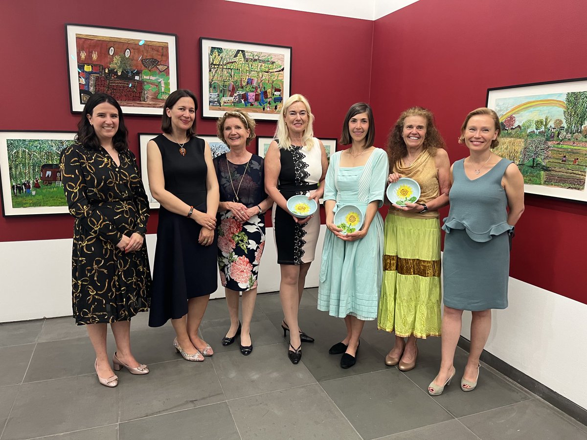 Petra Schneebauer tweet media