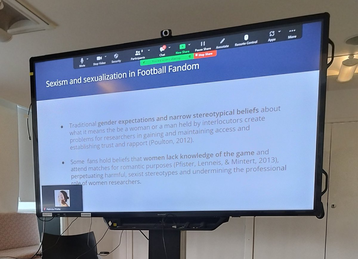 As a woman researcher in this context, Jasmine Seijbel experienced many of the stereotypes usually associated with women in football contexts, some of which are summarised in the slide below We have just started our hybrid #CMNHSeminar
#gender #memorycultures #CMNHBrighton