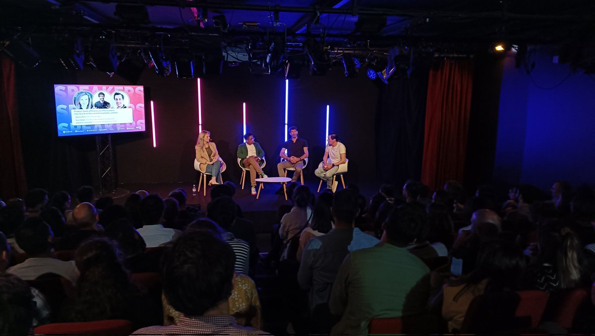 😍 Time for the last conversation of the day… Join <a href="/lissijean/">Melissa Perri</a> from <a href="/ProduxLabs/">Produx Labs</a>, <a href="/rjs/">Ryan Singer</a> from Felt Presence, <a href="/s_levaillant/">sebastien levaillant</a> from <a href="/PayFit/">PayFit France</a> for the round table moderated by <a href="/schmoozer/">Axel Sooriah</a> from Panash

They’ll talk about Product team efficiency &amp; effectiveness!
#LPC2023