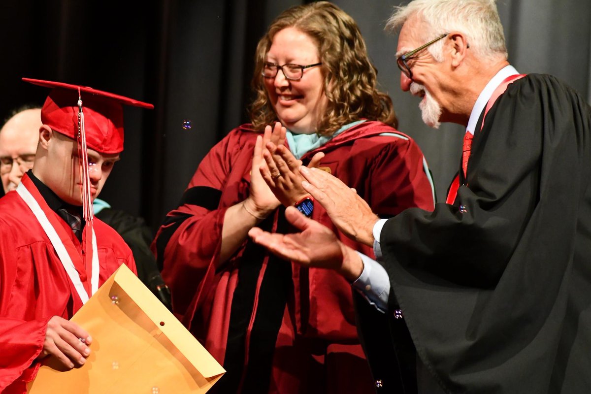 Lake Shore Public Schools tweet media