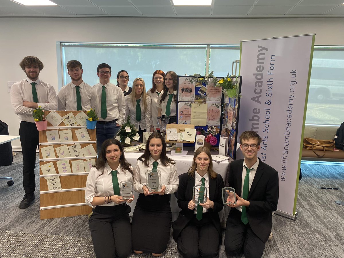 Congratulations to our Devon
<a href="/youngenterprise/">Young Enterprise</a>
Company Programme team Growing Greetings, from the
<a href="/IlfracombeAcad/">Ilfracombe Academy</a>
who have won the South West regional final today! Now through to the national final in London! Well done 👏