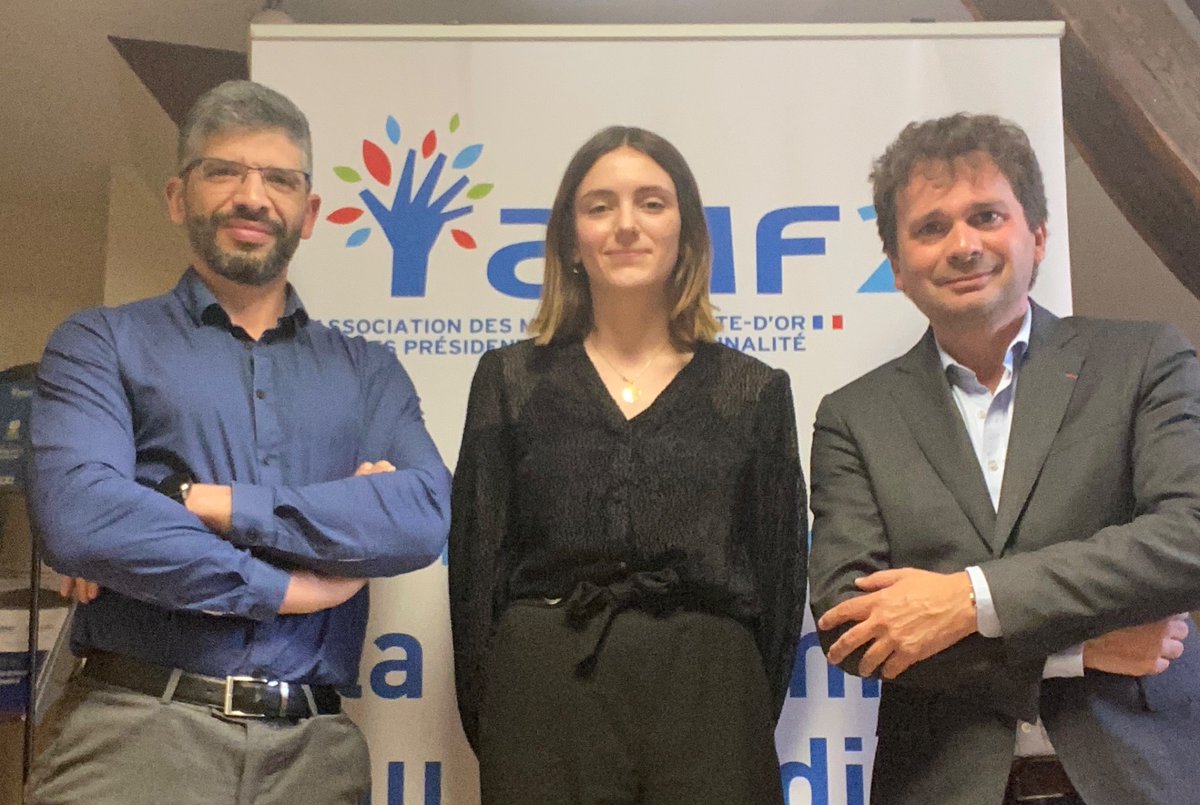 Ludovic Rochette (@ludovicrochette) on Twitter photo Bienvenue à Lucie Mourot, nouvelle juriste de l’AMF21. Nous proposons aux 698 communes de la Côte-d’Or une aide juridique gratuite. Bon courage à elle tant les demandes de nos adhérents sont nombreuses !
<a href="/l_amf/">AMF | Association des maires de France</a> <a href="/PresidentAmf/">Président de L’AMF</a> Bienvenue à Lucie Mourot, nouvelle juriste de l’AMF21. Nous proposons aux 698 communes de la Côte-d’Or une aide juridique gratuite. Bon courage à elle tant les demandes de nos adhérents sont nombreuses !
<a href="/l_amf/">AMF | Association des maires de France</a> <a href="/PresidentAmf/">Président de L’AMF</a>