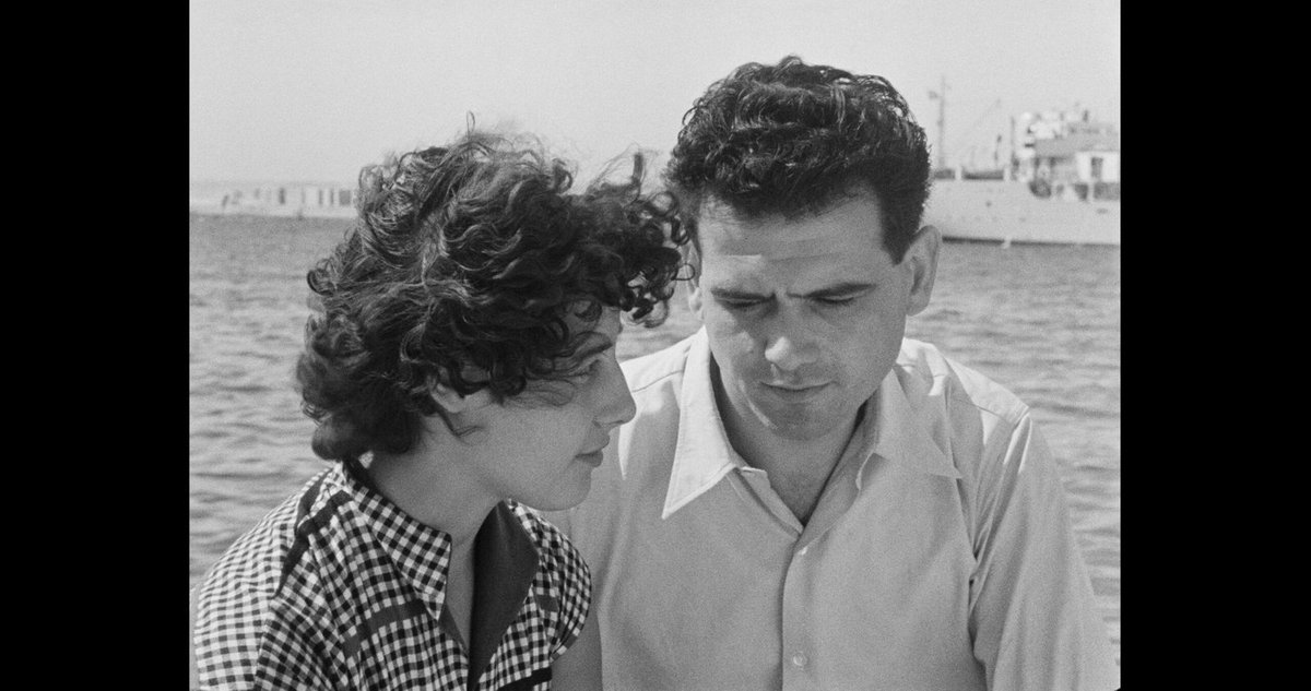 FlorineM_'s tweet photo. Présenté dans une belle version restaurée, Le Rendez-vous des quais de Paul Carpita met en scène les luttes ouvrières des docks de Marseille entre 53 et 55. Censuré à sa sortie, l'affaire aura longtemps hanté le cinéaste. 
Heureuse de le découvrir ! #CannesClassics
@revuscorriges https://t.co/RECeL5gVev