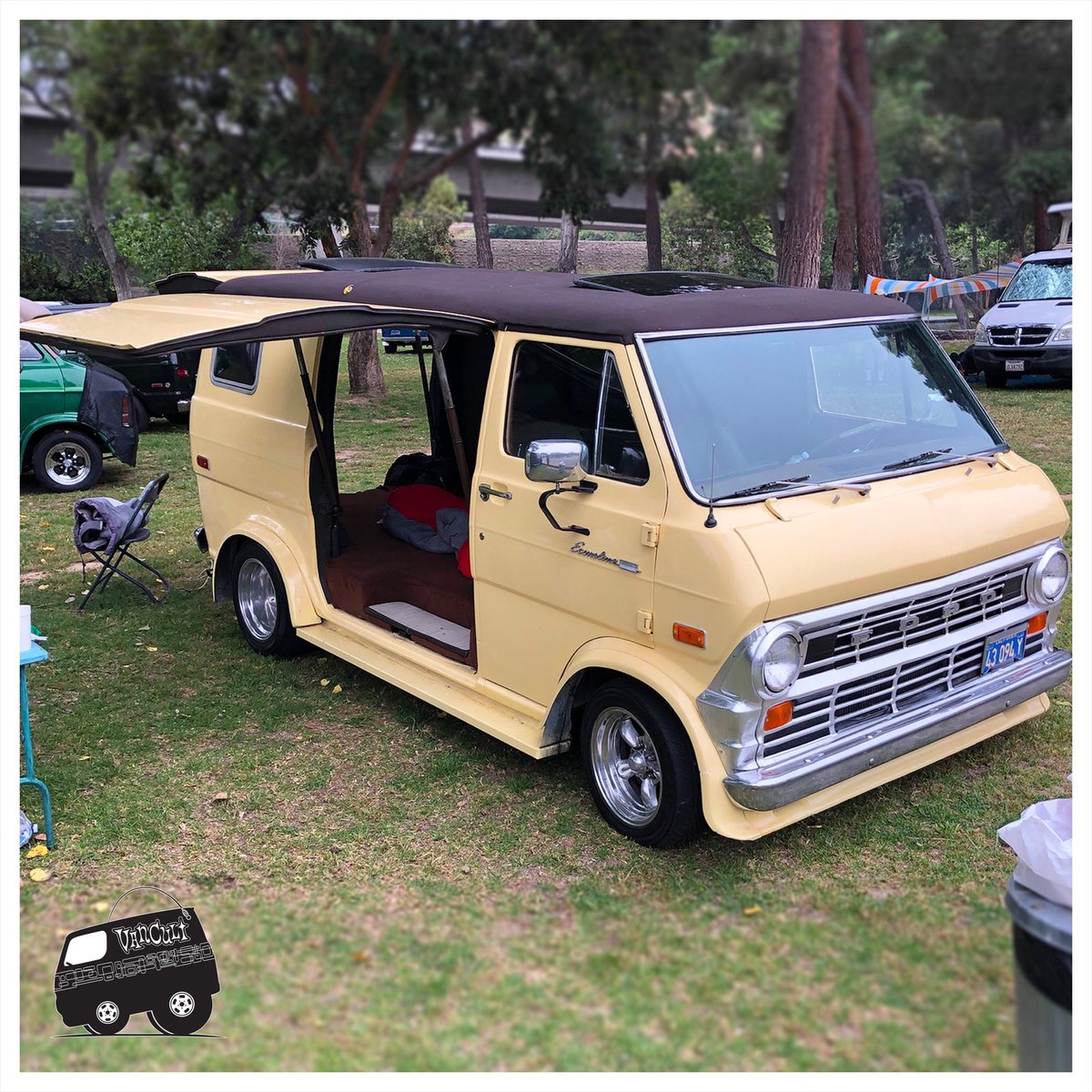 Happy Gullwing Door Wednesday... California Street Vans Big-Ass Cook-Out 3 edition!
.
#tagtheowner #tagthevan
photo @_vancult_
.
#gullwingdoorwednesday #gullwingdoor #van @californiastreetvans #bigasscookout #van #vannin #customvan #vanporn #vanlife #vancult #getinandgetiton