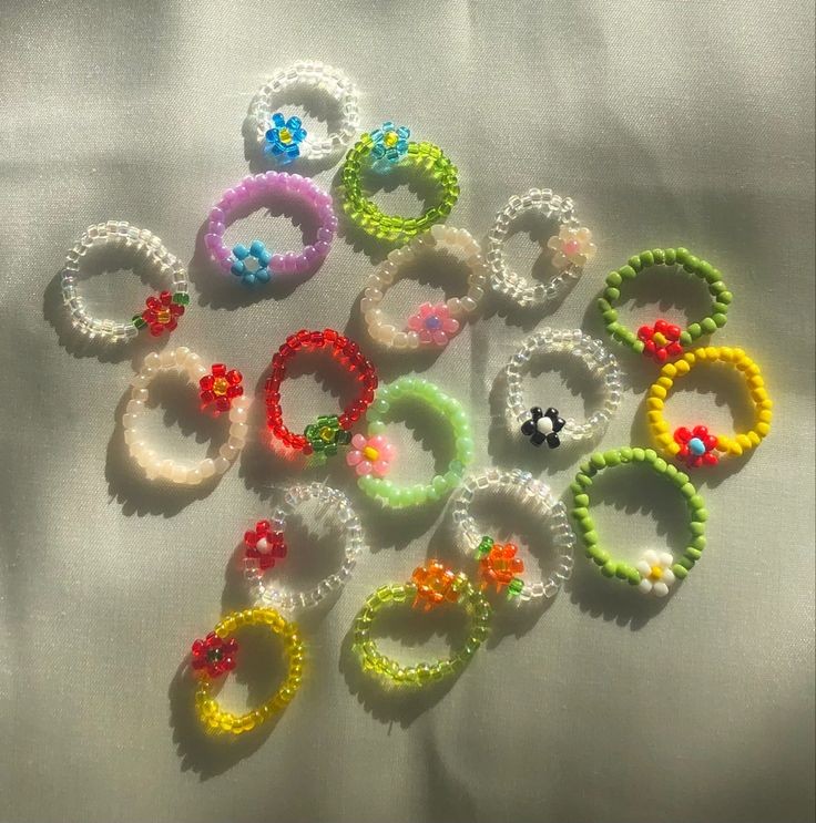 ethereall_y's tweet photo. Beads Inspo &amp; tutorial 🌈🌼💐
© ethereall_y

A Thread https://t.co/RaM1dUgWKy