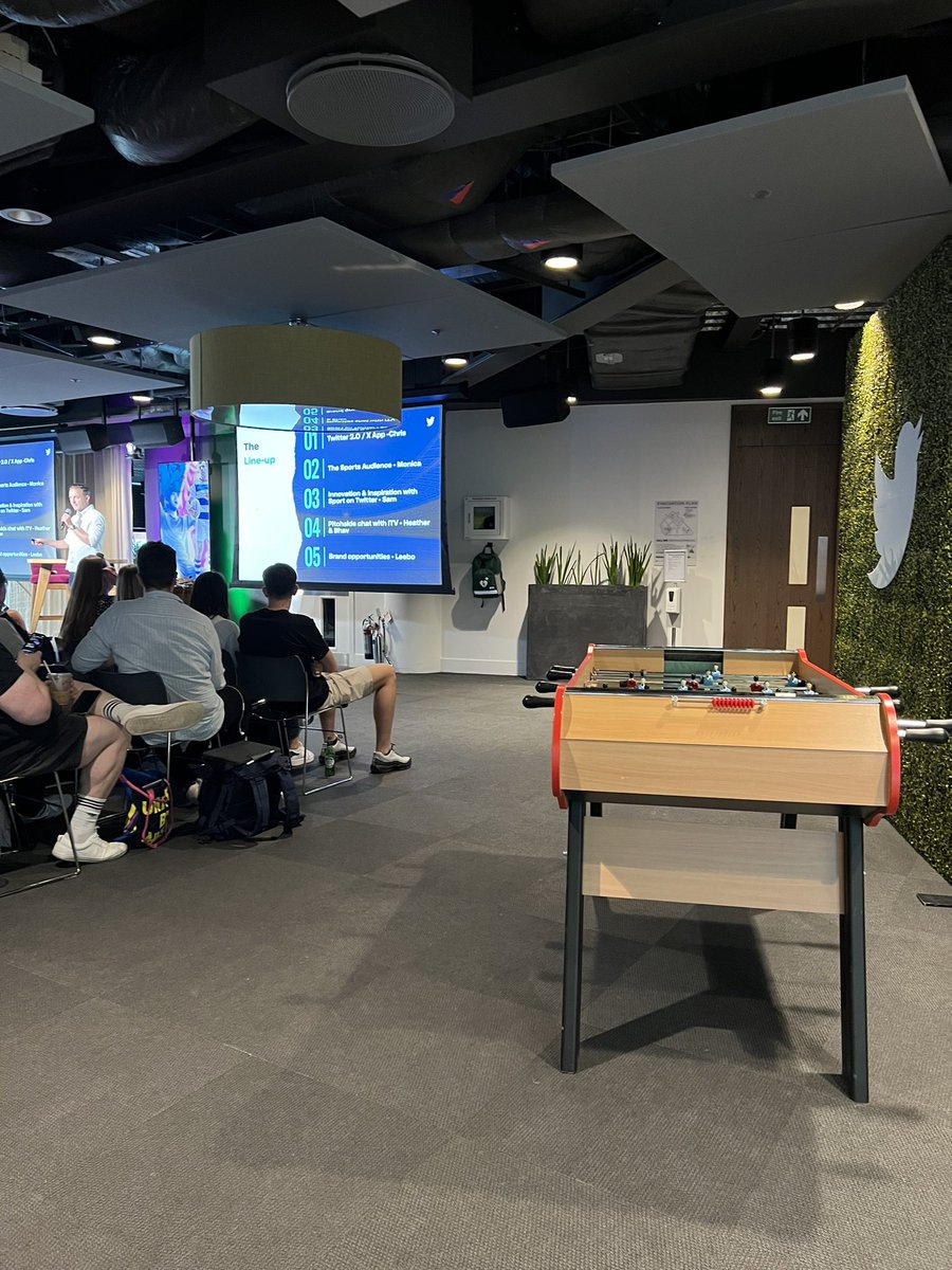 Super excited about our amazing #summerofsport event here at Twitter London HQ. Full house ☀️ #proud #twitteradvertising