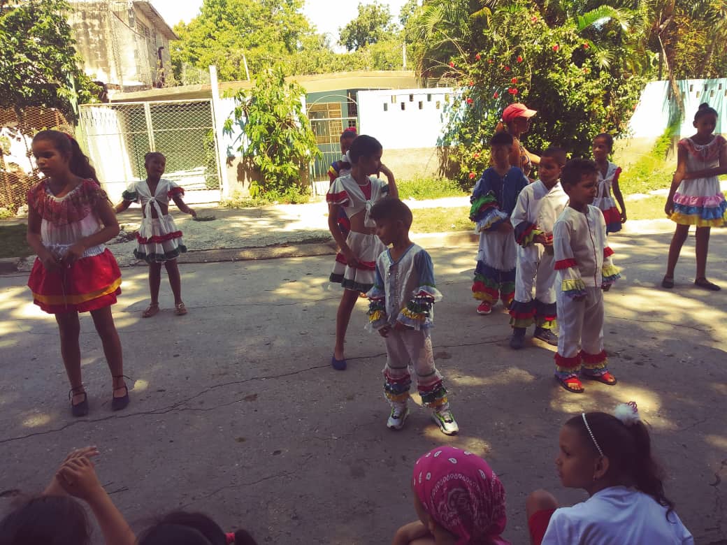 Citmagtm's tweet image. Desde alto #OrienteCubano  desarrollan actividades en saludo al #50Cumpleaños del #DíaMundialDelMedioAmbiente  #EntrevistasRadiales y #Televisivas, #CubaBaila con el #INDER, #conferencias, #concursos, comparecencia en la #TV #saneamientosambientales, #80AniversarioRosaElenaSimeón