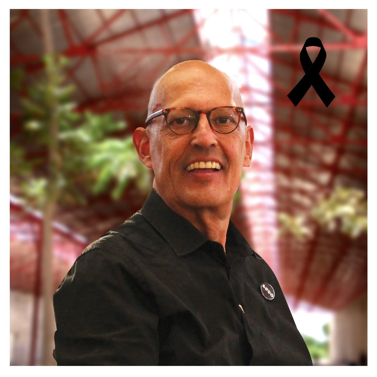 Honramos la vida de Javier Álvarez, músico, compositor y catedrático, a través de sus estudiantes y de toda labor académica y artística que se realiza en esta casa de estudios. 

1/3