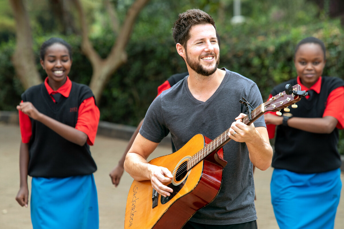 Hope Aloud with <a href="/chrisbraymusic/">Chris Bray</a> is on their second week of tour! If you live in or around the Vancouver area, we invite you to attend and hear some songs and stories and fill your heart with hope: ow.ly/zel750OuAbj