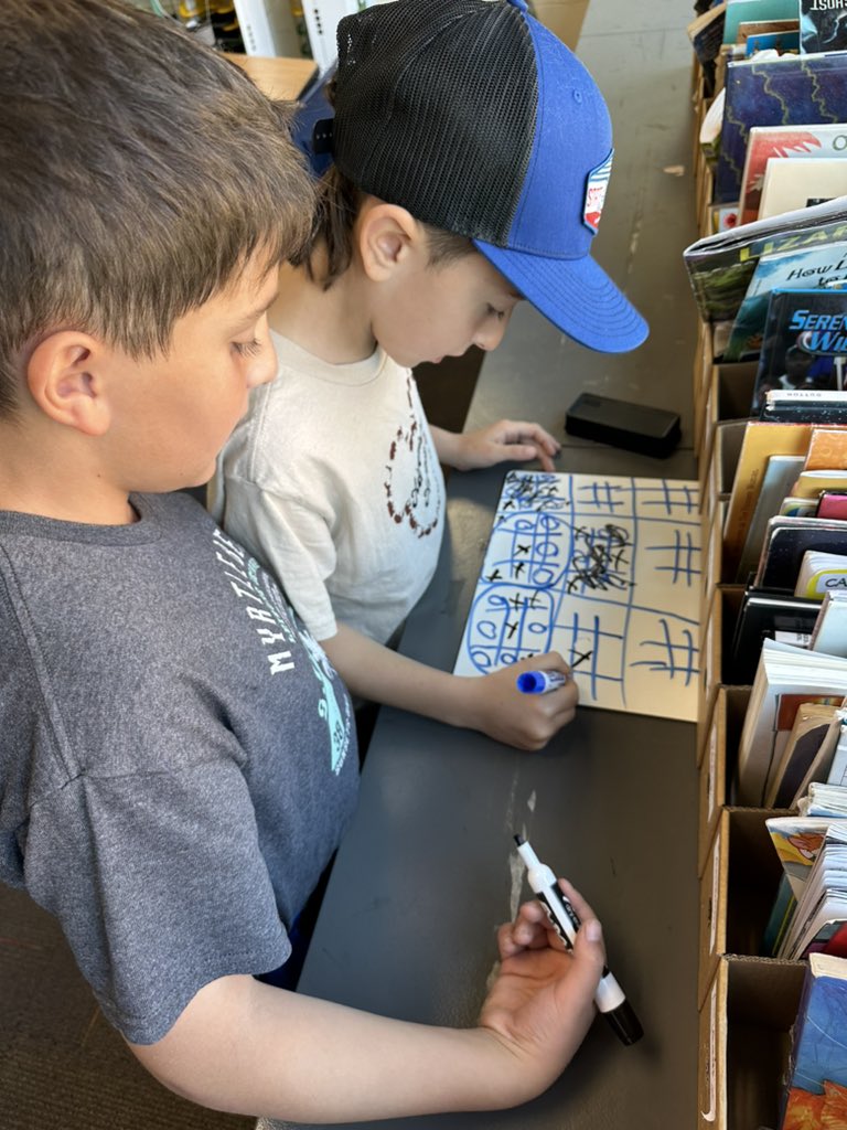 MrsKellyTwarog's tweet image. X is for Tic Tac Toe! #TeamCampi