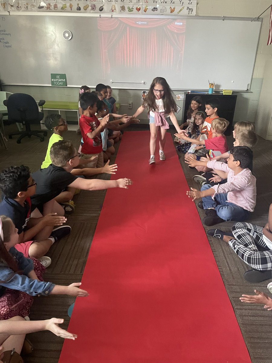 Mrs_Katulak's tweet photo. Red Carpet Awards Ceremony! 🏆🏅 https://t.co/pct16Cnl5B