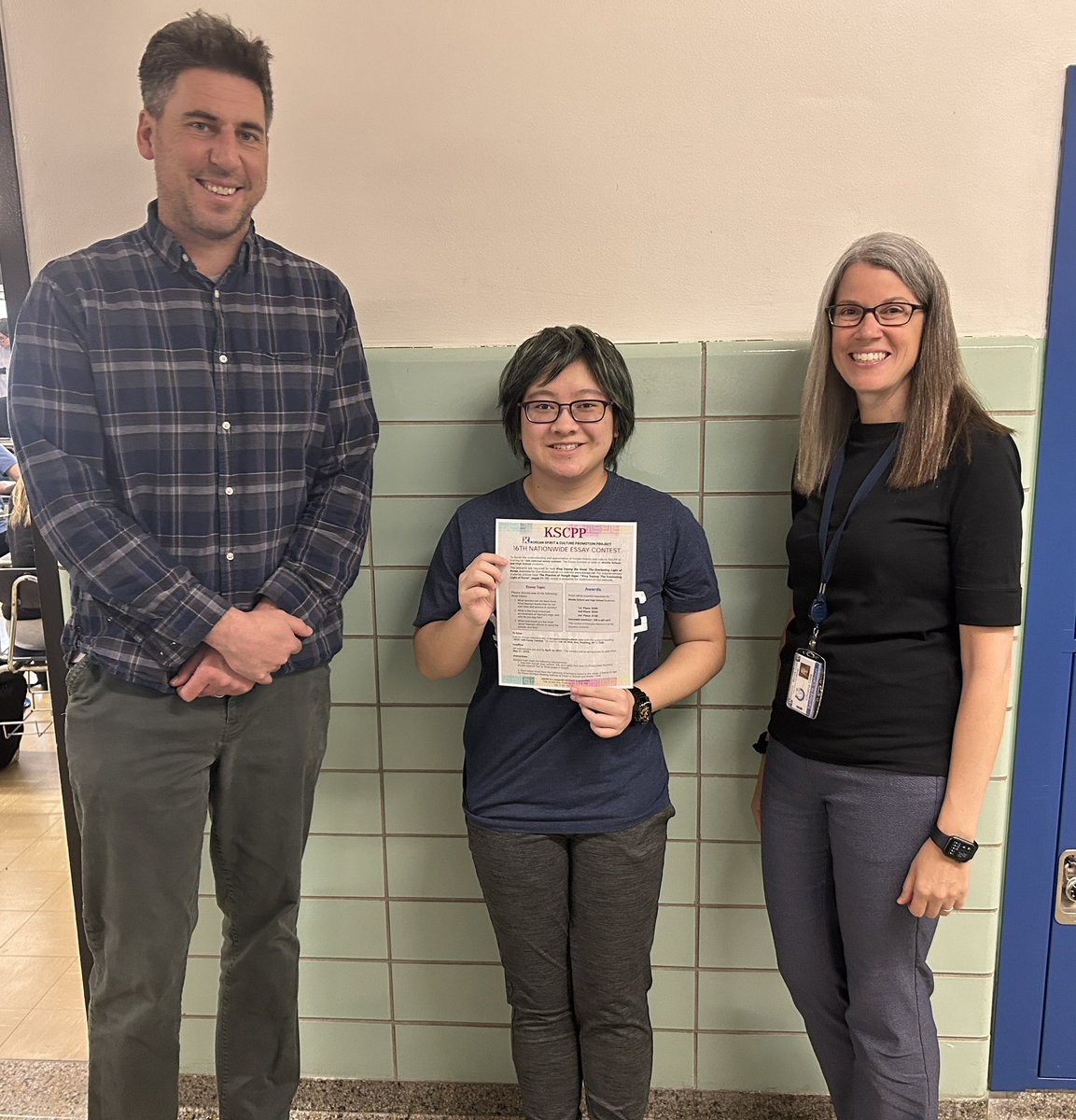 bmchsd's tweet photo. Fiona Wong, a @CalhounHS junior, placed second in the nationwide Korean Spirit and Culture Promotion Project Essay Contest. She was awarded a cash prize. 

📸: Don Campbell, Social Studies teacher, Fiona Wong, and Christina Cone, Social Studies chairperson. https://t.co/6B9BSViAJP