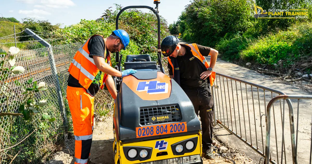 Do you know how to carry out Roller maintenance? Our training course will provide you will all the knowledge you need to know!
Contact us to find out more: digger.school/npors-ride-on-… 
#construction #rollertraining #machinemaintenance