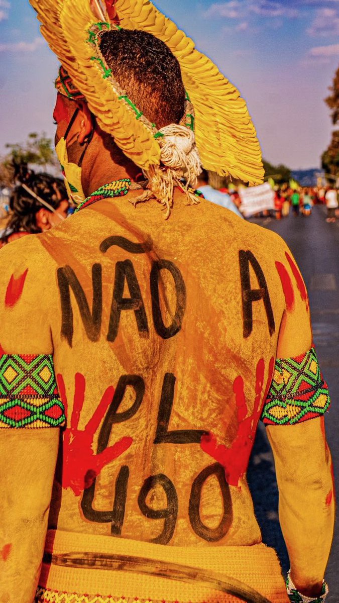 O Marco Temporal é a história genocida se repetindo, é a herança racista desse país #PL490NÃO

Foto de <a href="/2levisantos/">Levi Tapuia</a>