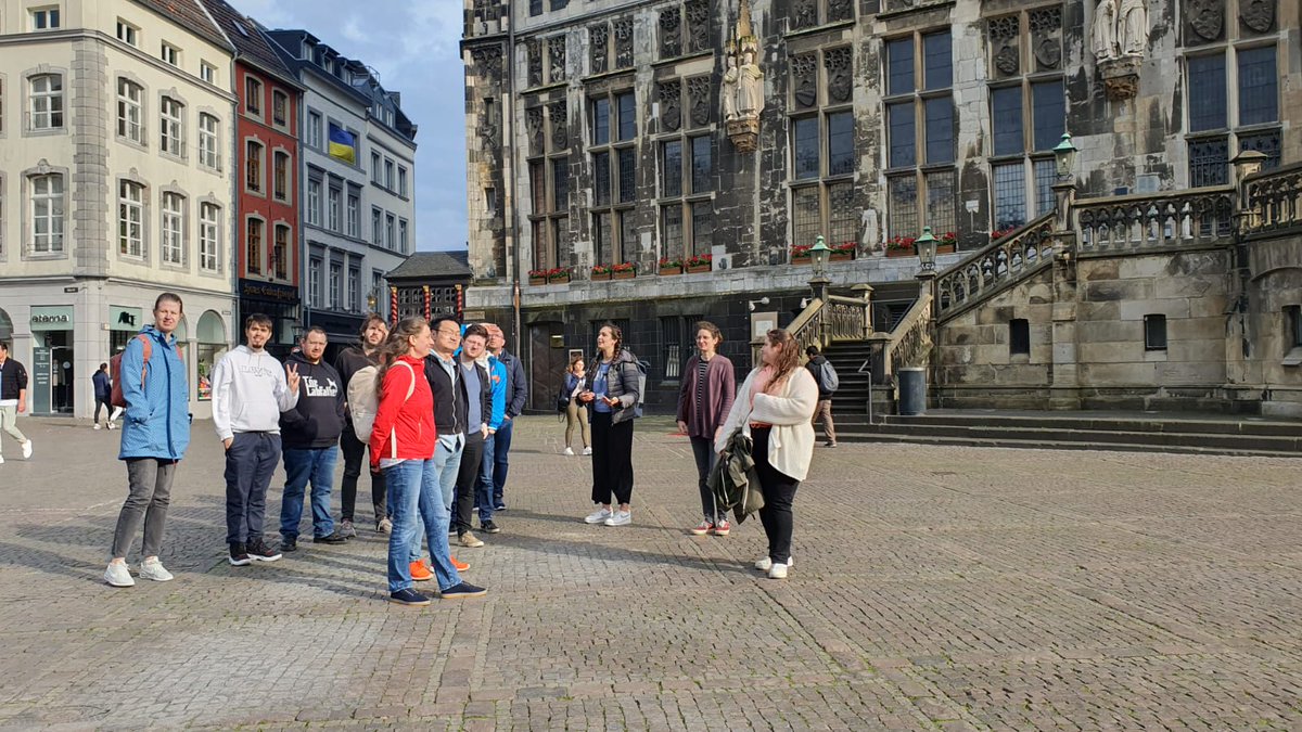The pleasure of taking advantage of our physical meetings to discover a new city and a different culture. 🇩🇪🍰

We need breaks to perform well in meetings again! 💪