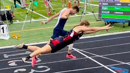 Blue Ridge's Hayden Brown hits 'Superman' dive to win AAA state title

<a href="/brhstigers/">Blue Ridge High School</a> <a href="/hebrown04/">Hayden Brown</a> <a href="/BR_Throwers/">Blue Ridge Throwers</a> <a href="/brhstigers/">Blue Ridge High School</a> 

greercitizen.com/sports/brown-h…