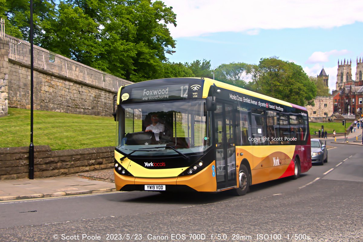 ScottPoole11's tweet photo. @EYBuses @EYFillingham @EYEnthusiasts @realbengilligan 
Managed a few hours in York, to see the changes to services and routes, yesterday. All pleasant drivers on the buses, here are three shots from the day. https://t.co/Vq9HA9xWLg