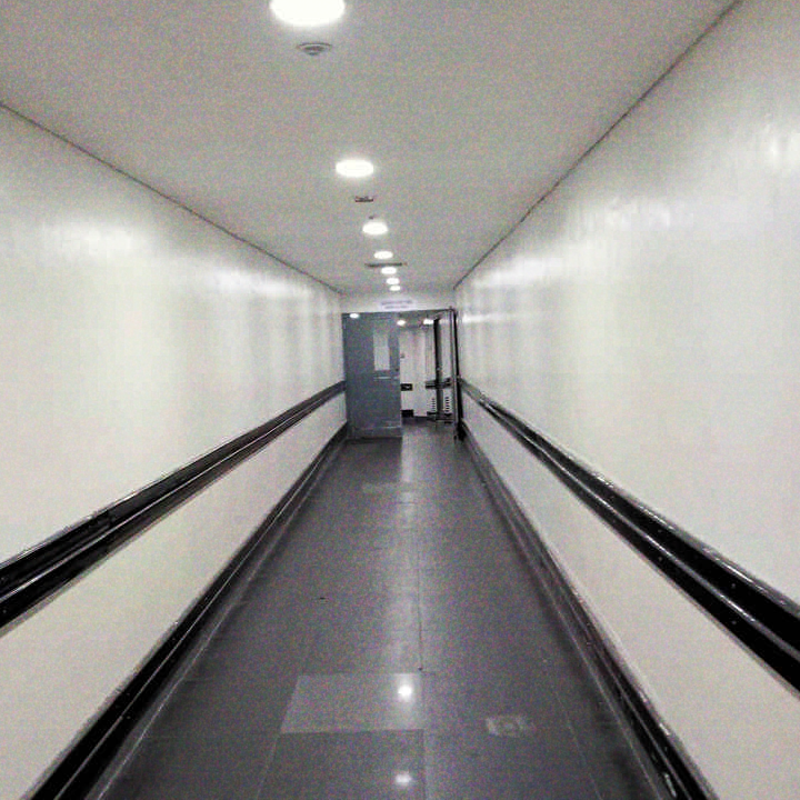 AppolLiminality's tweet image. #liminalspace photo - Hall