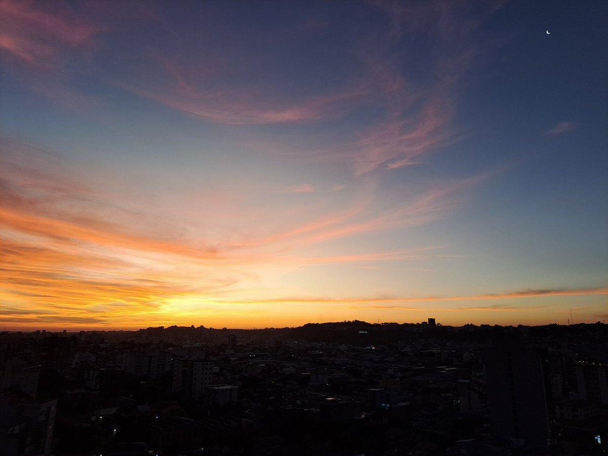 AleBaldi's tweet image. Como não agradecer por mais um dia?! 
🙏🏻🙏🏻🙏🏻
🩵🤍🩵