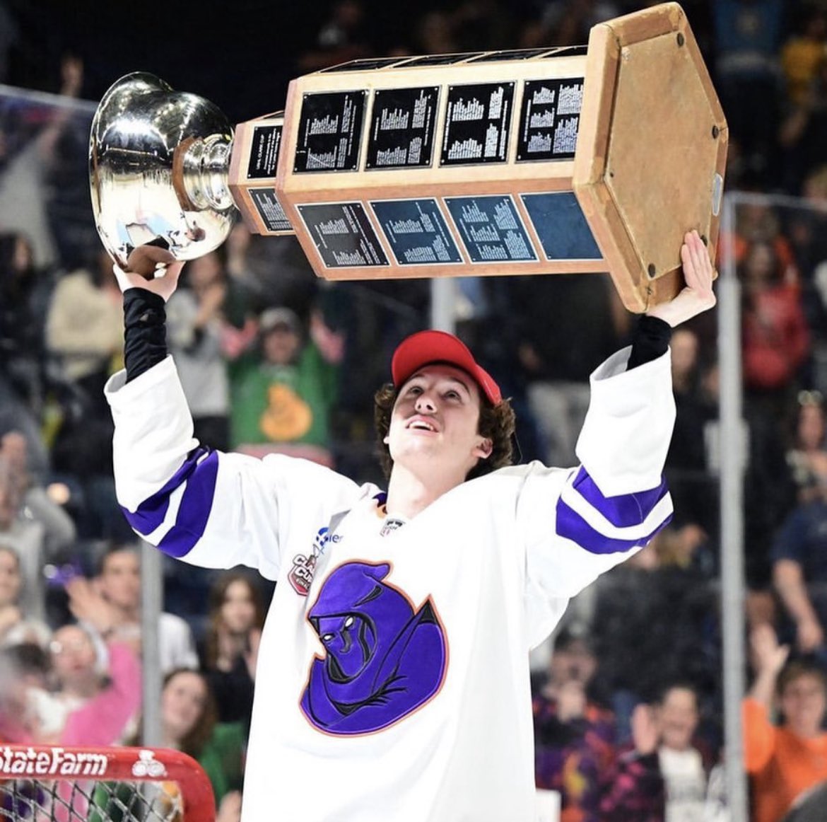 Rogers Royals Hockey (@rhs_boyshockey) on Twitter photo 