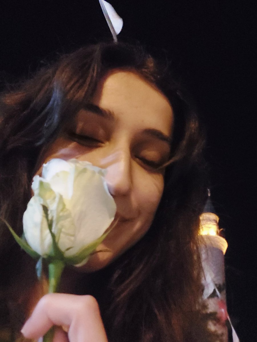 Çiçeğim ve çiçeği 💙