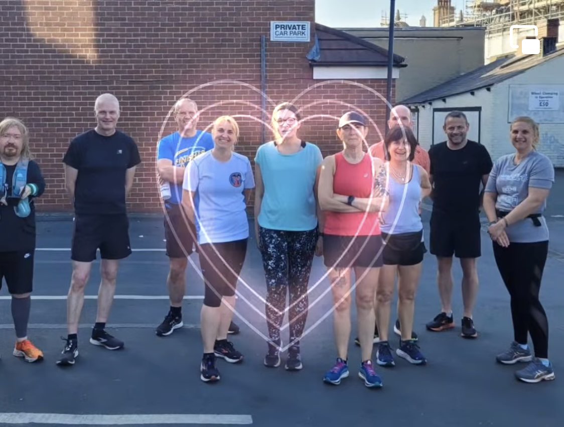 evergreen_activ's tweet photo. Whoever coined Wednesdays as #HumpDay never visited us in #Ossett & #Wakefield 🐪😅
Together with our #volunteers over 50 people 2night were #walking #running #talking #laughing #gettingsocial & improving their #physical & #mentalhealth & #Wellbeing 💕
🧵 1/2 https://t.co/cAphQVk3nN
