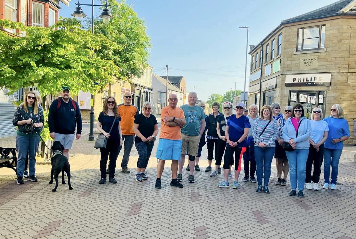 evergreen_activ's tweet photo. Whoever coined Wednesdays as #HumpDay never visited us in #Ossett & #Wakefield 🐪😅
Together with our #volunteers over 50 people 2night were #walking #running #talking #laughing #gettingsocial & improving their #physical & #mentalhealth & #Wellbeing 💕
🧵 1/2 https://t.co/cAphQVk3nN