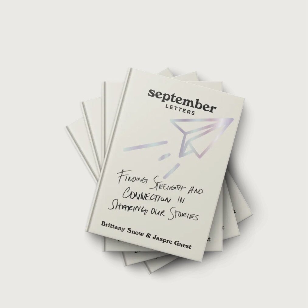 LynchFoundation's tweet photo. This guidebook for mental wellness provides everyday activities we can all do to feel less alone, such as letter writing, along with interviews and tips from mental health experts. #SeptemberLetters shows we can all inspire strength and connection by sharing our personal stories. https://t.co/JRrUVmIsYv