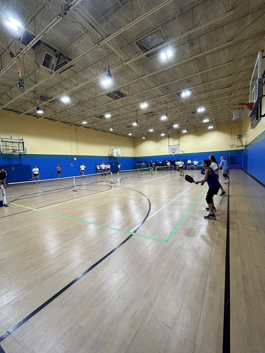uttylerpatriots's tweet photo. SB | Thank you to everyone at the Francis B. Wyatt Community Center for teaching @Patriot_sb all about pickle ball! 

#SWOOPSWOOP #D2SB https://t.co/nxlJj0KG3u