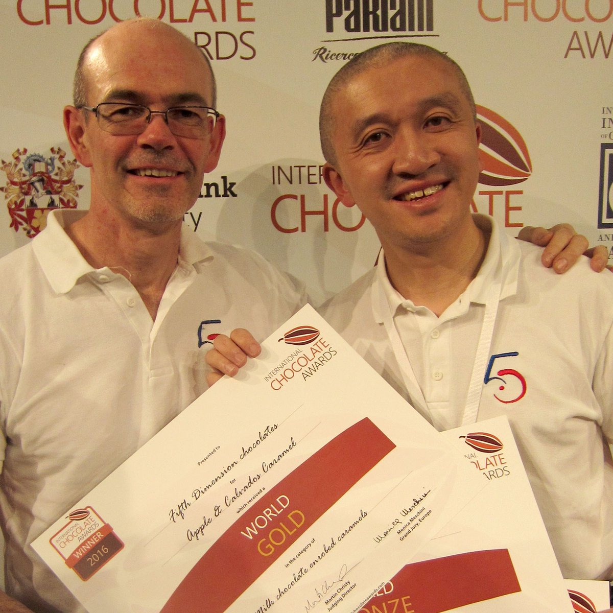 5DChocolates tweet media