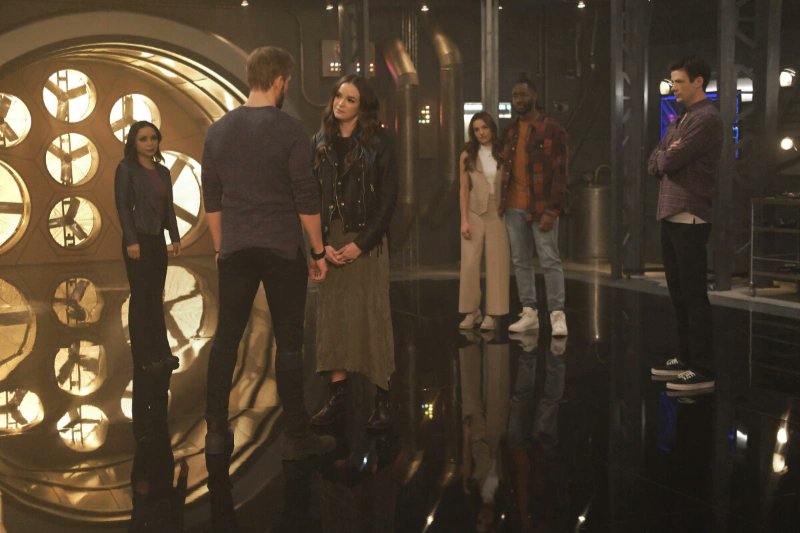 DpanabakerWorld's tweet photo. The end of an era 😪 #TheFlash https://t.co/KEoiXIvm8h