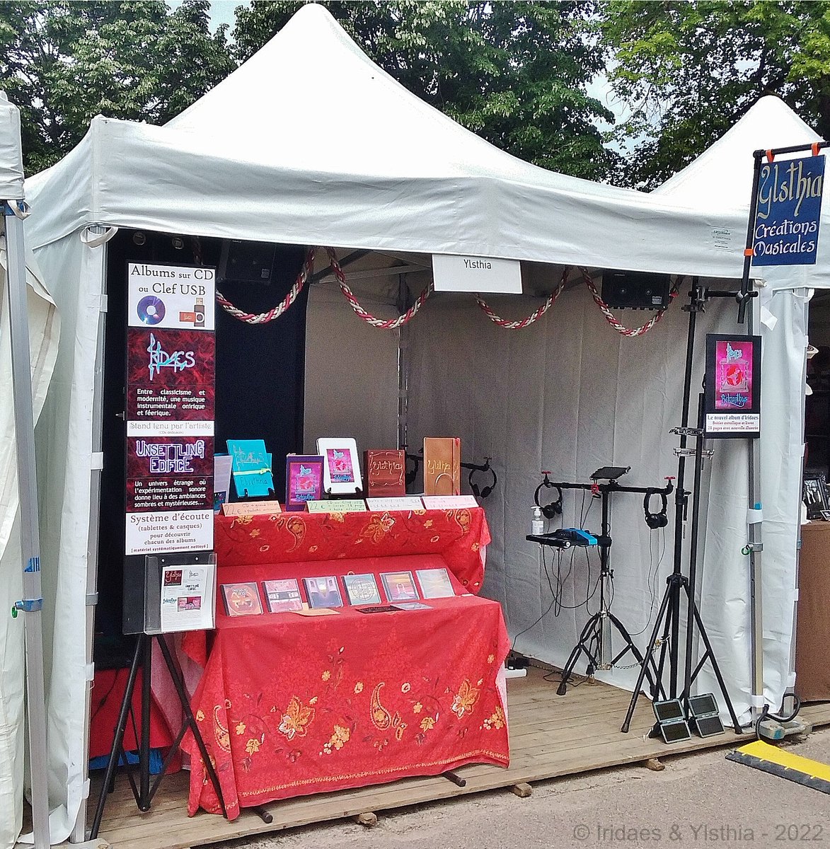 And it’s that time of the year again !  The first day of the 2023 <a href="/imaginales/">Les Imaginales</a> is tomorrow !  The Ylsthia stand is on the Place Ayerdhal of the Parc du Cours, in front of the fountain. See you all very soon !

(<a href="/Iridaes/">Iridaes</a>, <a href="/Edificeofficial/">Unsettling Edifice</a>)