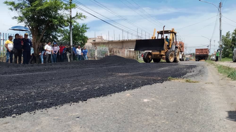 En la calle Córdoba arrancó Plan de Rehabilitación Vial en el municipio Lagunillas 
Nota de prensa Alcaldía de Lagunillas.
Clik aquí para leer la nota 📝 de Prensa : n9.cl/yv4er